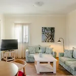 Saluto By Vintage Travel Villa Szpartiá