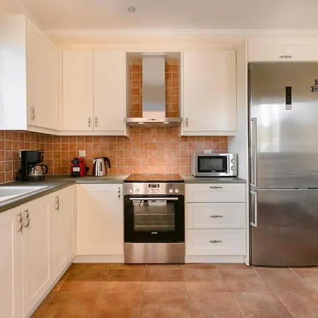 וילה Saluto By Vintage Travel