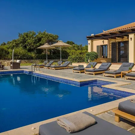 Saluto By Vintage Travel